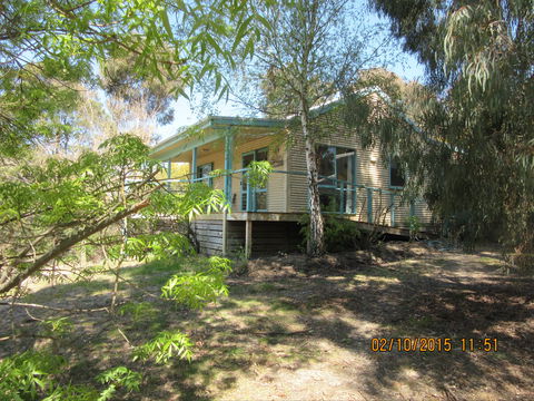 Athlone Country Cottages - Broome Tourism 1