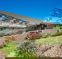 Bathurst Apartments