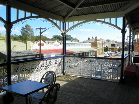 Canowindra Old Vic Inn - Broome Tourism 1