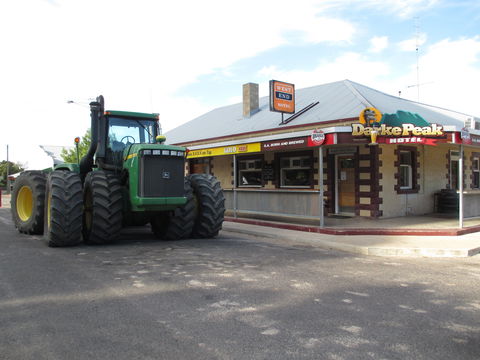 Darke Peak Hotel - Broome Tourism 1