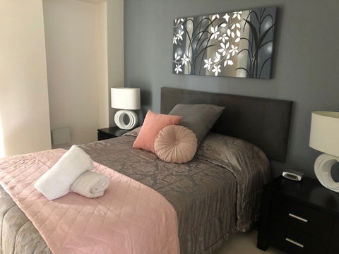 Dolphin Quay 3 Bedroom Apartment - Broome Tourism 2