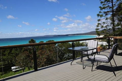 Driftwood Bay Of Fires - Broome Tourism 0
