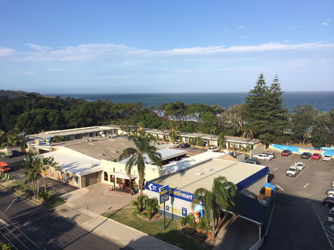 Hoey Moey Backpackers - Broome Tourism 0