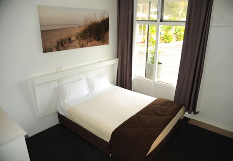 Hoey Moey Backpackers - Broome Tourism 1