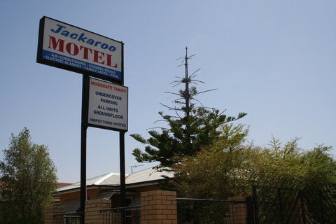 Jackaroo Apartments - Motel - Broome Tourism 1