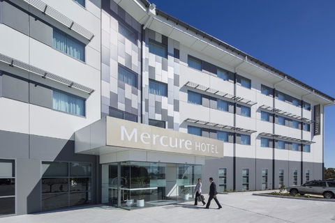 Mercure Newcastle Airport - Broome Tourism 0