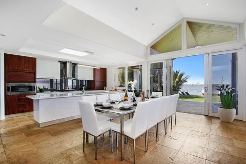 Mulwala 105 - Broome Tourism 2