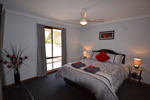 Riverbush Cottages - Broome Tourism 2