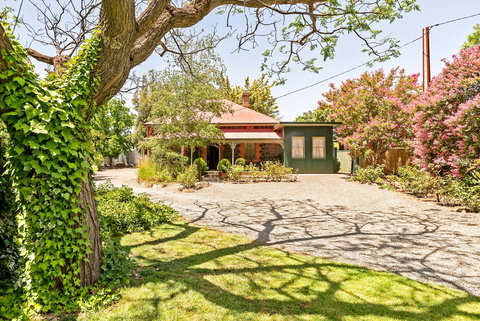 Tanunda Cottages - Broome Tourism 0