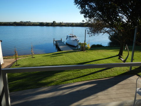 Washpool Retreat- Waterfront Living - Broome Tourism 1