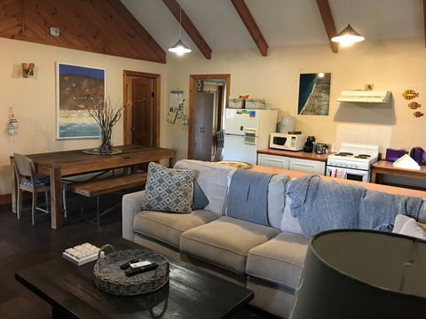 13 Broadbeach Drive, Carrickalinga - Broome Tourism 1