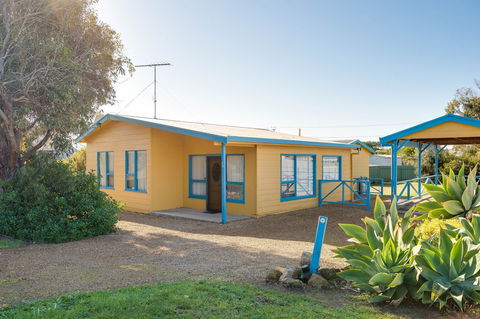 26 Aldam Avenue - Goolwa Beach - Broome Tourism 0