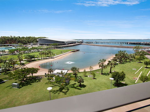 Akuna Waterfront - Broome Tourism 0