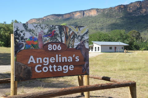 Angelina's Cottage - Capertee Valley - Broome Tourism 0