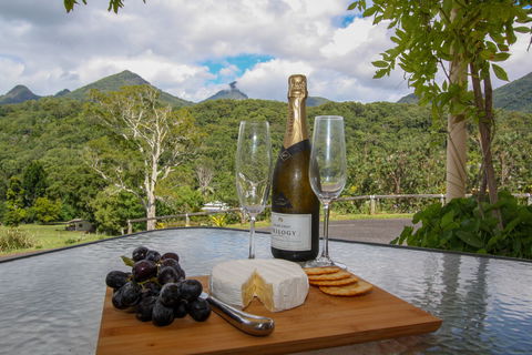 A View Of Mount Warning Bed And Breakfast - Broome Tourism 2
