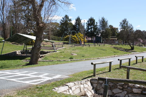 Barbour Park Rest Area - Broome Tourism 1