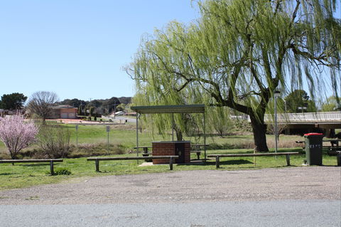 Barbour Park Rest Area - Broome Tourism 2