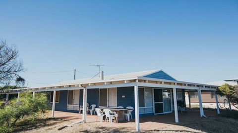 Bay Beach House - Broome Tourism 0
