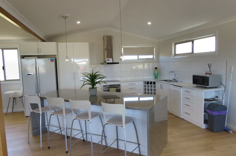 Cozzys Condo Luxury Beach House - Broome Tourism 2