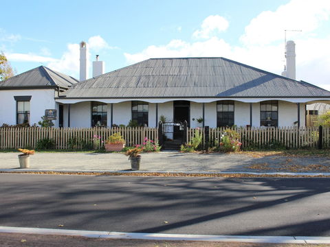 Ivy On Glenelg - Broome Tourism 0