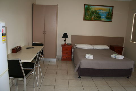 Molika Springs Motel Moree - Broome Tourism 2