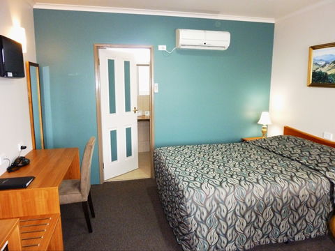 Mountain View Country Inn - Broome Tourism 2
