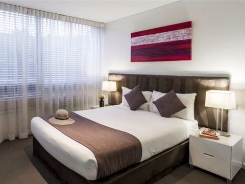 Oaks Nelson Bay Lure Suites - Broome Tourism 0