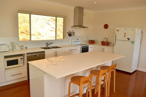 Pat And Ted's In The Piccadilly Valley - Broome Tourism 1