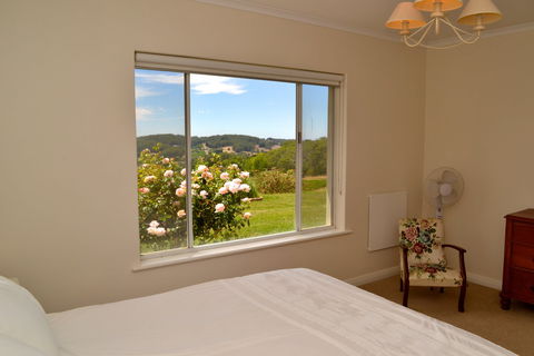 Pat And Ted's In The Piccadilly Valley - Broome Tourism 2