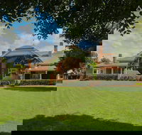 Petersons Guesthouse and Winery - Broome Tourism