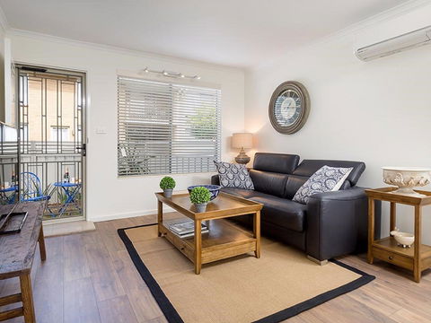 Rustic Charm - Broome Tourism 1