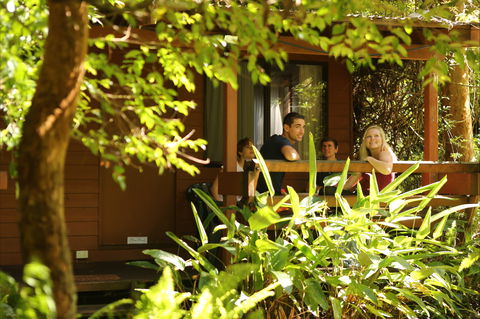 Samurai Beach Bungalows Port Stephens YHA - Broome Tourism 2