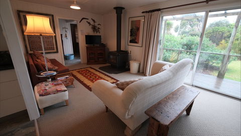 Sisters Beach House - Broome Tourism 2