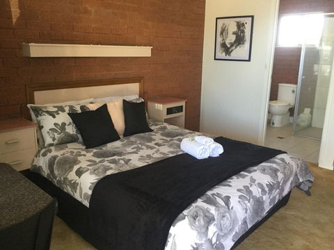 Star Hotel Accommodation - Broome Tourism 0