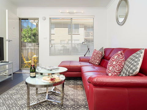 Understated Elegance - Affordable Luxury - Broome Tourism 2