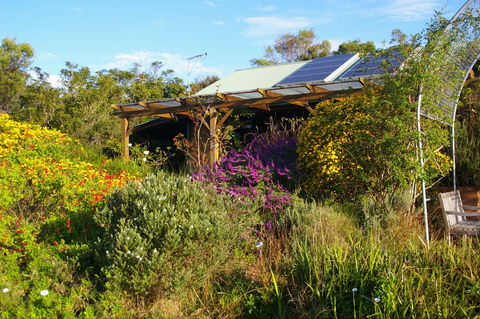 Back Forest Retreat - Broome Tourism 2