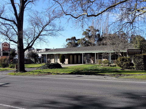 Ballarat Eureka Lodge Motel - Broome Tourism 0