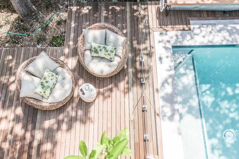 Beach Chalet - Broome Tourism 1