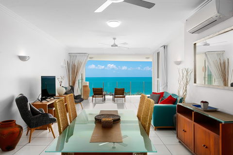 Bellevue At Trinity Beach - Broome Tourism 1