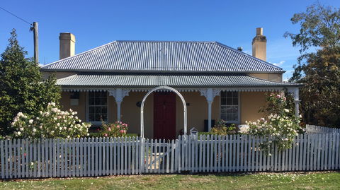 Bellamona - Cosy Georgian Cottage - Broome Tourism 0