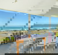 Chiton on the Rocks - Breathtaking Panoramic Coastal Views - Broome Tourism