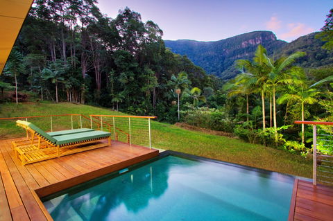Crystal Creek Rainforest Retreat - Broome Tourism 1