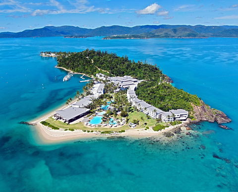 Daydream Island Resort And Living Reef - Broome Tourism 0
