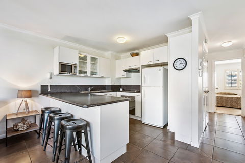 Dockside Holiday Apartments - Broome Tourism 2