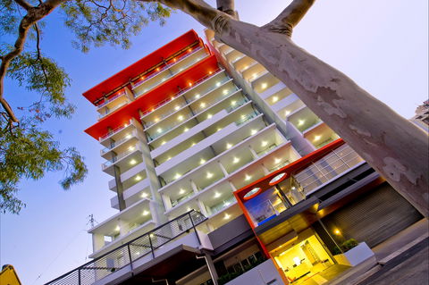 Edge Apartment Hotel - Broome Tourism 1
