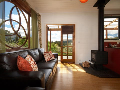 Elvenhome Farm Cottage - Broome Tourism 0