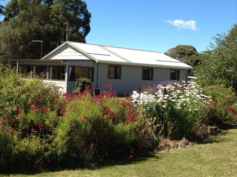 Engadine Cottage - Broome Tourism 0