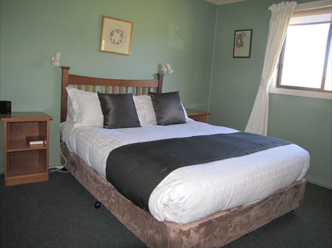 Engadine Cottage - Broome Tourism 2