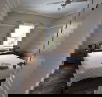 Family Hotel Cootamundra - Broome Tourism
