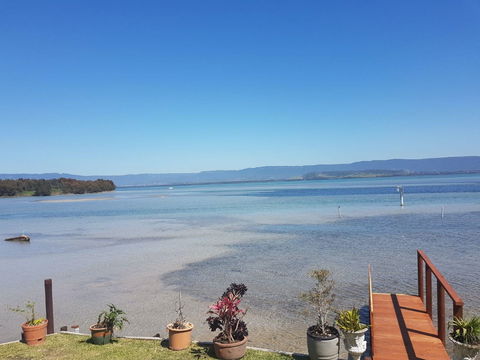 Jettys By The Lake - Broome Tourism 1